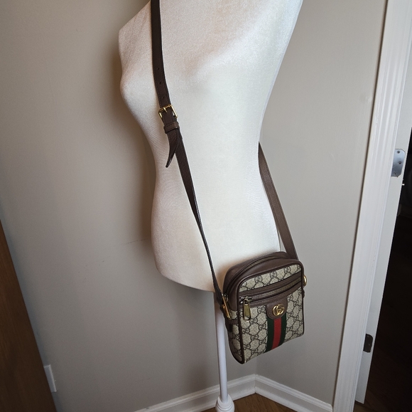 Gucci Ophidia GG Supreme Crossbody Handbag - Picture 3 of 12
